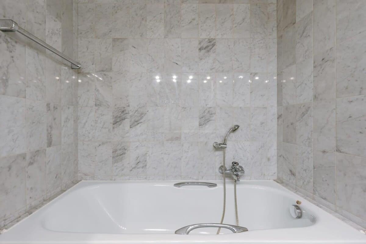 Huswell - Authentic Apartment With Terraces And Parking Knokke-Heist Dış mekan fotoğraf