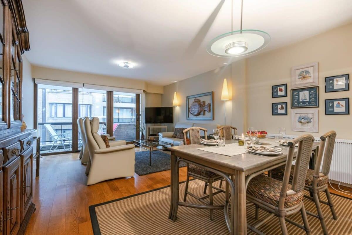 Huswell - Authentic Apartment With Terraces And Parking Knokke-Heist Dış mekan fotoğraf